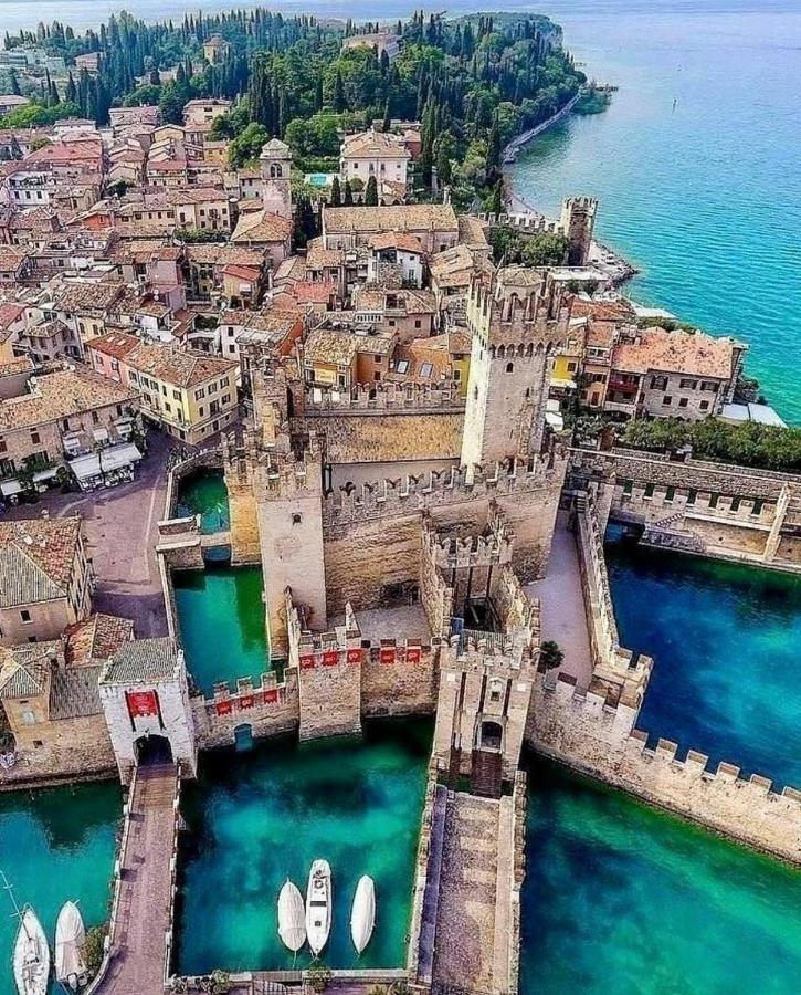 Casa Della Regina Lejlighed Sirmione Eksteriør billede