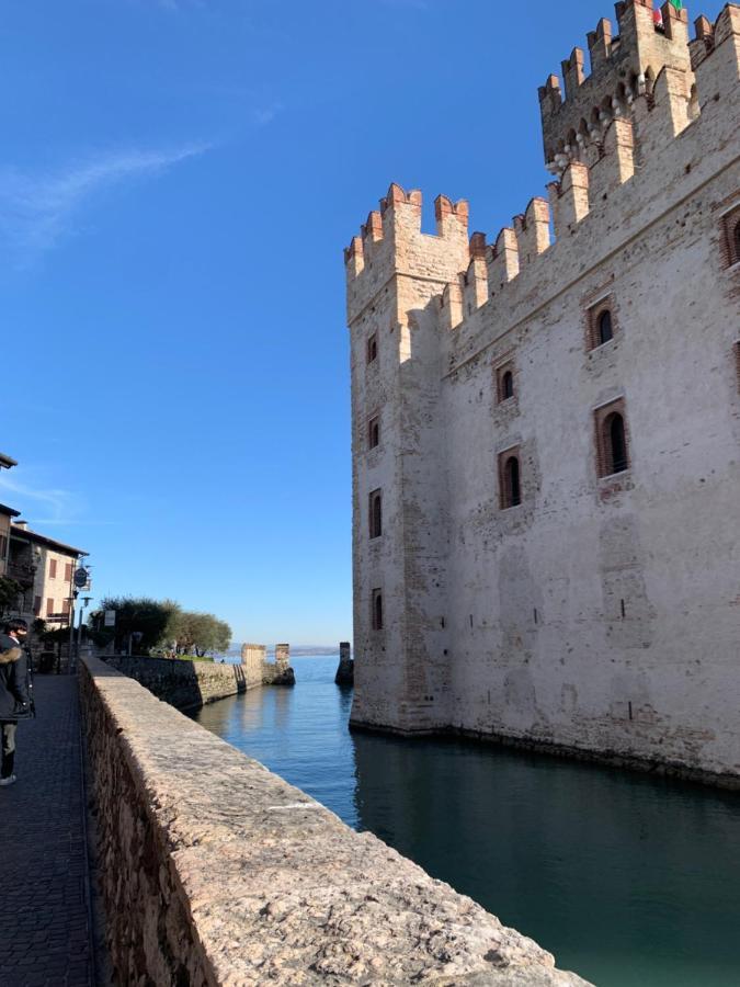 Casa Della Regina Lejlighed Sirmione Eksteriør billede