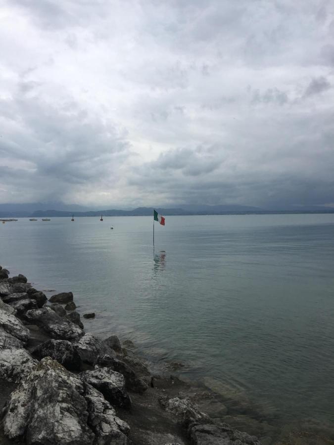 Casa Della Regina Lejlighed Sirmione Eksteriør billede